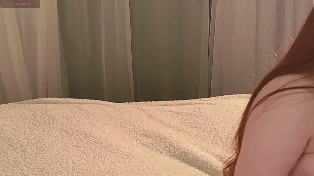 Snapshot of SunnyRisha chatting on 10.31.25 SunnyRisha online show from 10.31.25