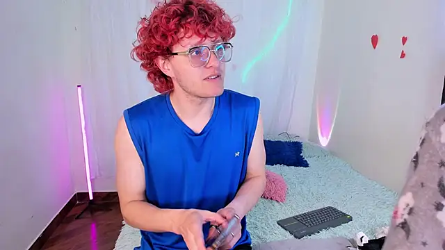 Snapshot of CelesteXCute chatting on 12.19.25 CelesteXCute online show from 12.19.25