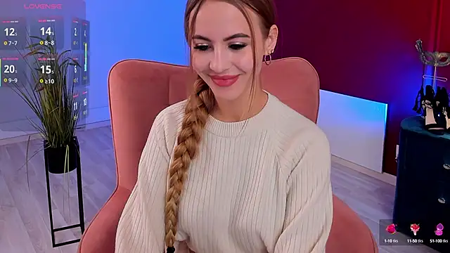 Snapshot of CherieDane chatting on 10.15.25 CherieDane online show from 10.15.25