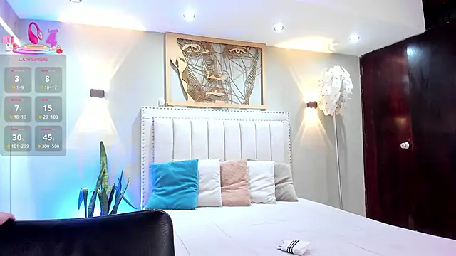  EmilyJireh  online show from 10.01.25