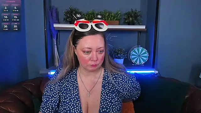 JesiaFoxi online show from 12.31.24