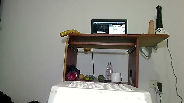 Snapshot of SensualGata13 chatting on 07.17.26 SensualGata13 online show from 07.17.26
