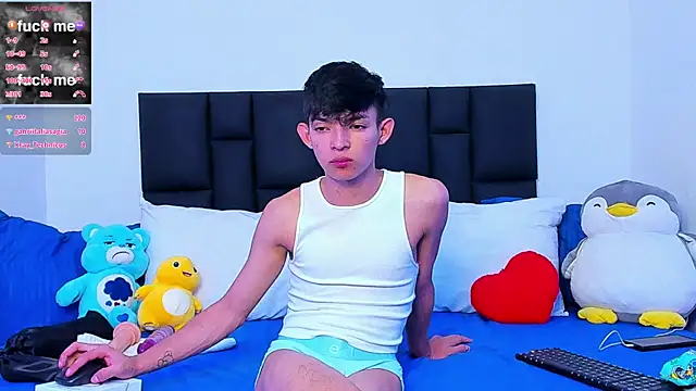 Snapshot of Tonny_twink_ chatting on 03.05.25 Tonny twink  online show from 03.05.25