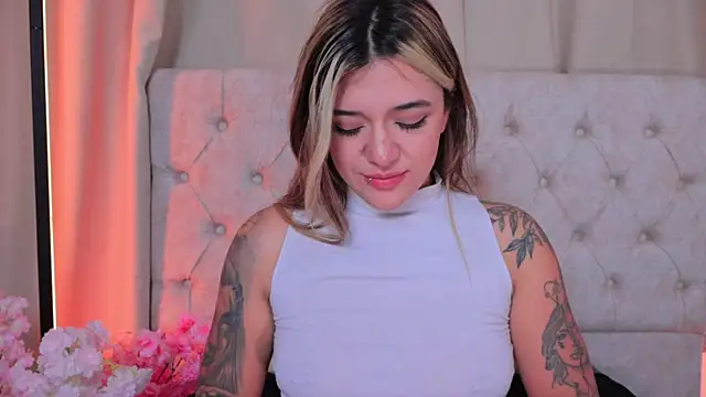 ashleyvalirya online show from 12.29.24