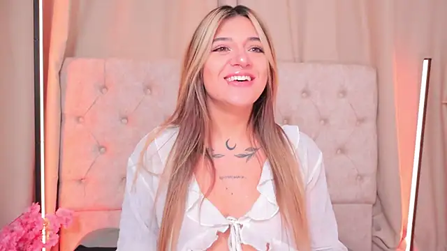 ashleyvalirya online show from 01.05.25