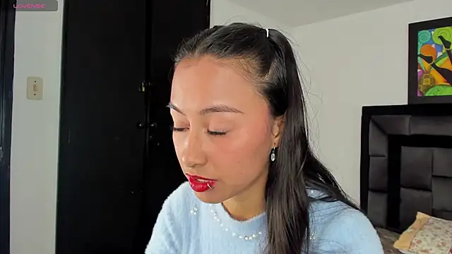 Snapshot of tatiana_valencia chatting on 02.04.25 tatiana valencia online show from 02.04.25