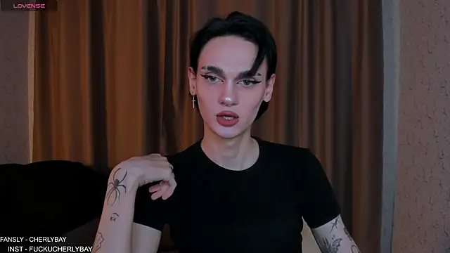 Snapshot of CHERLYBAY chatting on 09.26.25 CHERLYBAY online show from 09.26.25