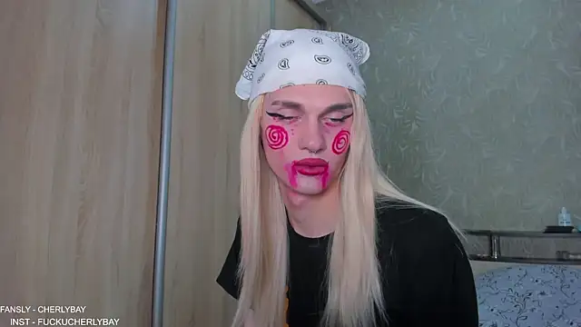 Snapshot of CHERLYBAY chatting on 10.31.25 CHERLYBAY online show from 10.31.25