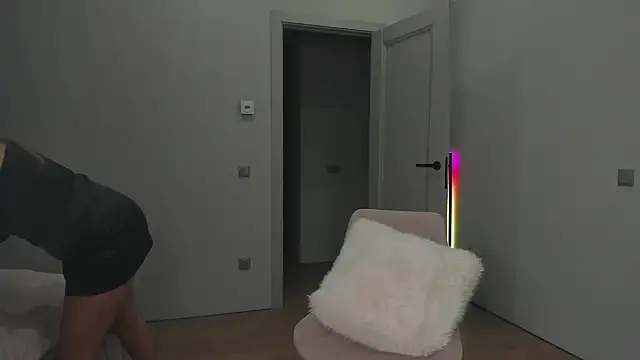  cometoseeme  online show from 11.28.25