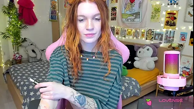 Sunny Elly online show from 04.12.26