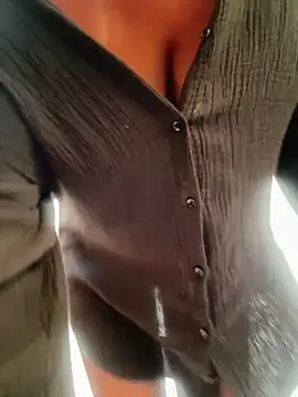 NatiLove35 online show from 12.14.25