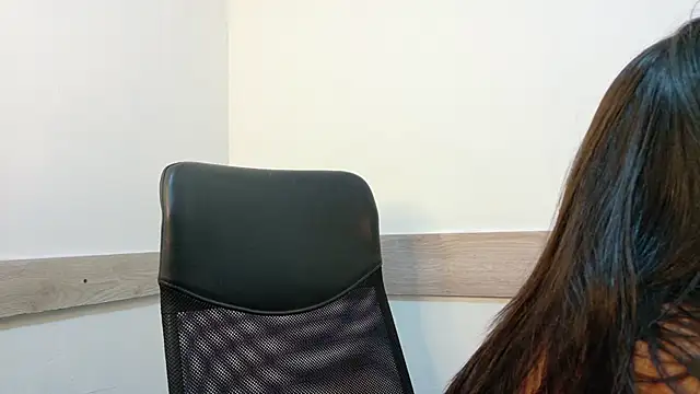 Alexa Miss online show from 01.18.25