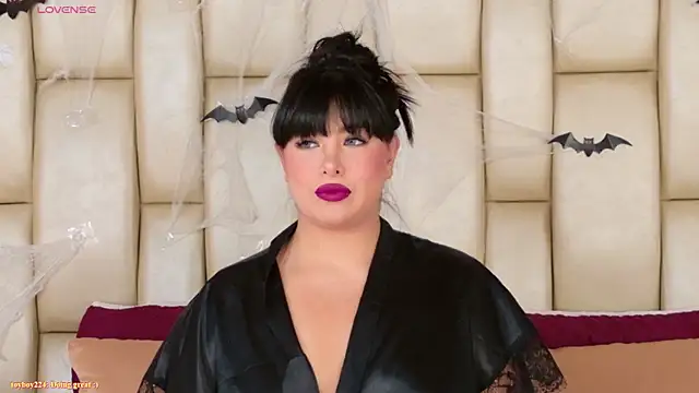 Alexa Miss online show from 10.04.25