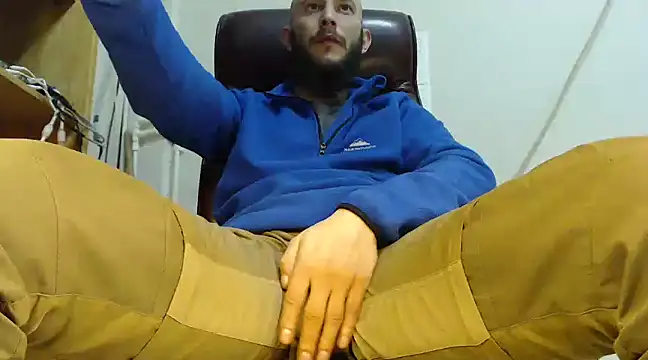 hardbigcock16 online show from 01.20.25