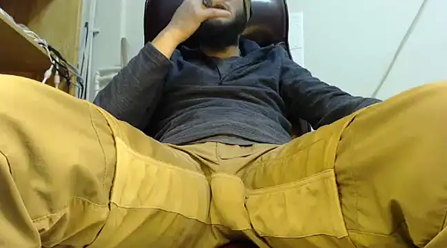 hardbigcock16 online show from 01.26.25