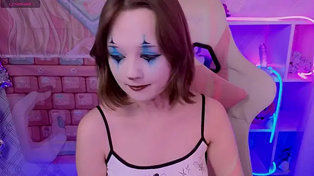 Snapshot of Mary_uw chatting on 10.24.25 Mary uw online show from 10.24.25