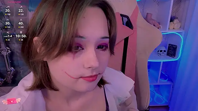 Snapshot of Mary_uw chatting on 11.01.25 Mary uw online show from 11.01.25