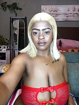 Snapshot of Boobylicious_BB chatting on 10.03.25 Boobylicious BB online show from 10.03.25