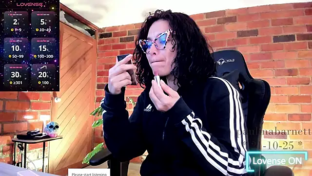 Snapshot of paulinabarnett- chatting on 10.21.25 paulinabarnett- online show from 10.21.25