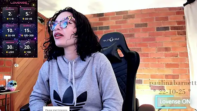 Snapshot of paulinabarnett- chatting on 10.22.25 paulinabarnett- online show from 10.22.25