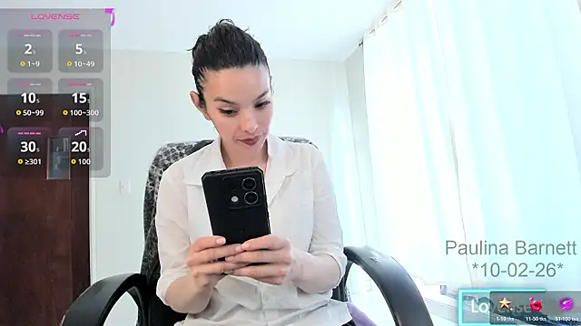 paulinabarnett- online show from 02.10.26