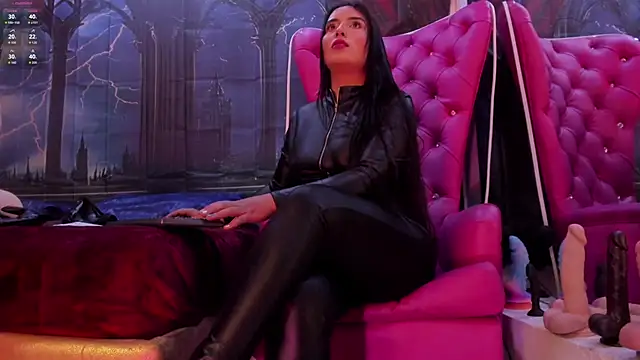 MeliizaQueen online show from 11.21.25