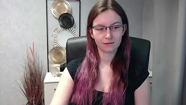 Snapshot of emmaxDelight chatting on 12.02.24 emmaxDelight online show from 12.02.24