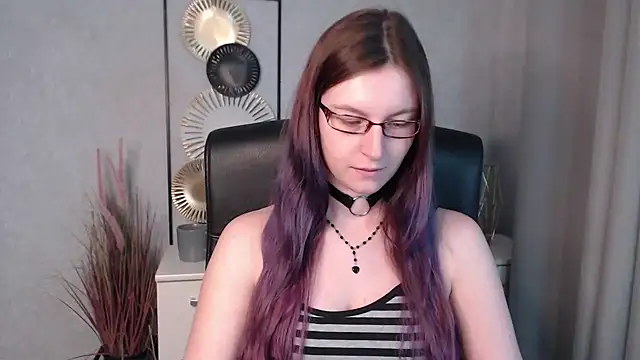 Snapshot of emmaxDelight chatting on 12.06.24 emmaxDelight online show from 12.06.24