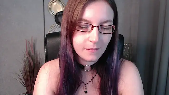 Snapshot of emmaxDelight chatting on 12.06.24 emmaxDelight online show from 12.06.24