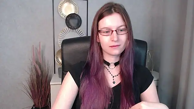 Snapshot of emmaxDelight chatting on 12.09.24 emmaxDelight online show from 12.09.24