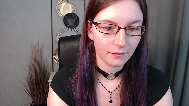 Snapshot of emmaxDelight chatting on 12.09.24 emmaxDelight online show from 12.09.24