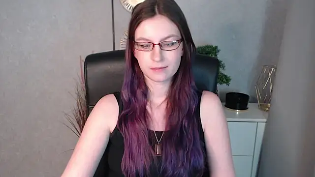 Snapshot of emmaxDelight chatting on 01.03.25 emmaxDelight online show from 01.03.25