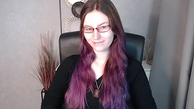 Snapshot of emmaxDelight chatting on 01.06.25 emmaxDelight online show from 01.06.25