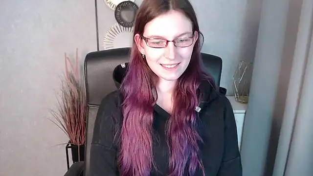 Snapshot of emmaxDelight chatting on 01.09.25 emmaxDelight online show from 01.09.25