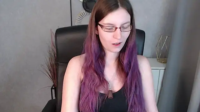 Snapshot of emmaxDelight chatting on 01.14.25 emmaxDelight online show from 01.14.25