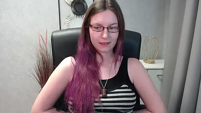 Snapshot of emmaxDelight chatting on 01.23.25 emmaxDelight online show from 01.23.25