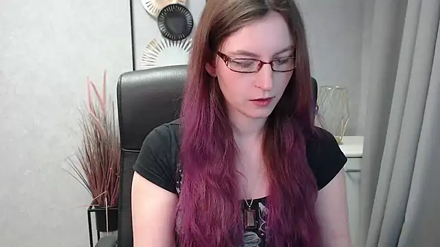 Snapshot of emmaxDelight chatting on 01.26.25 emmaxDelight online show from 01.26.25