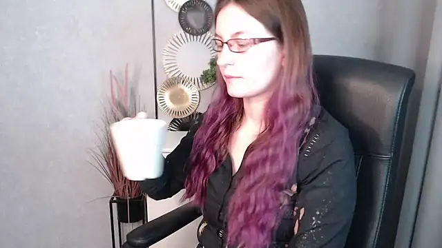 Snapshot of emmaxDelight chatting on 01.31.25 emmaxDelight online show from 01.31.25