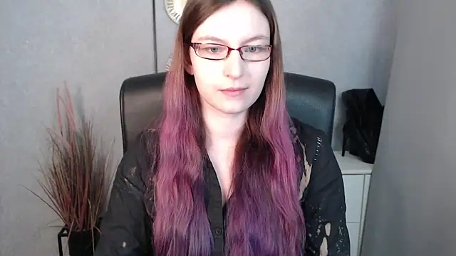 Snapshot of emmaxDelight chatting on 02.19.25 emmaxDelight online show from 02.19.25