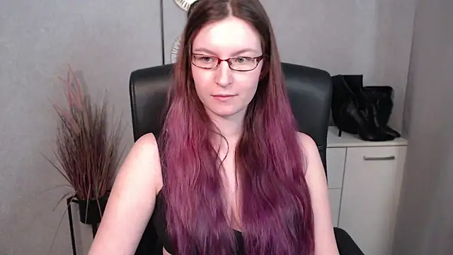 Snapshot of emmaxDelight chatting on 02.27.25 emmaxDelight online show from 02.27.25