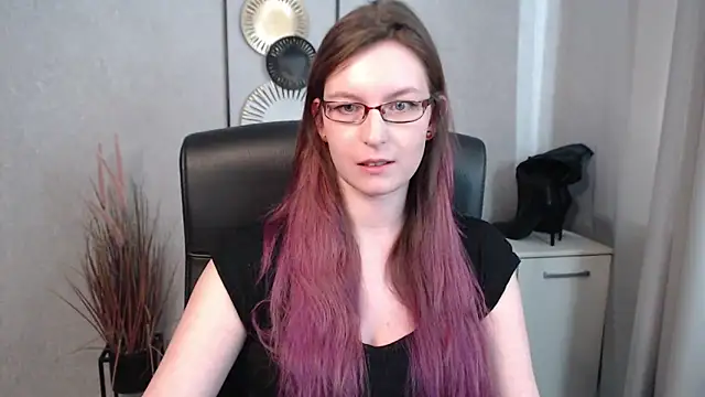 Snapshot of emmaxDelight chatting on 03.07.25 emmaxDelight online show from 03.07.25