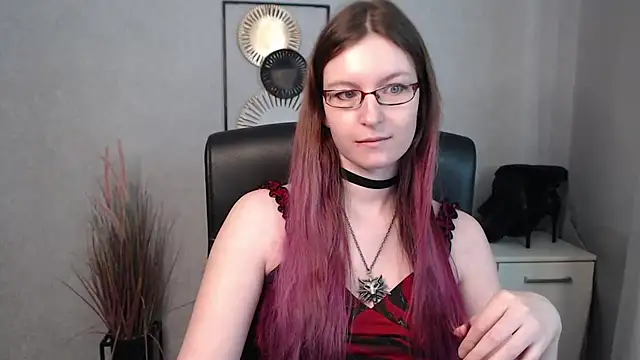 Snapshot of emmaxDelight chatting on 03.17.25 emmaxDelight online show from 03.17.25