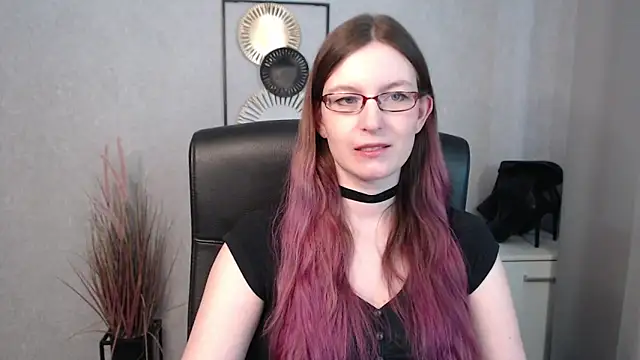 Snapshot of emmaxDelight chatting on 03.21.25 emmaxDelight online show from 03.21.25