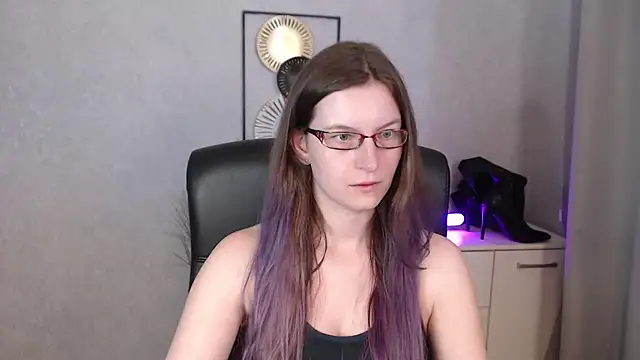 Snapshot of emmaxDelight chatting on 09.10.25 emmaxDelight online show from 09.10.25