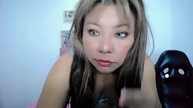 Snapshot of victoria_love89 chatting on 01.26.25 victoria love89 online show from 01.26.25