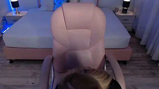 zoe jones13 online show from 01.10.26