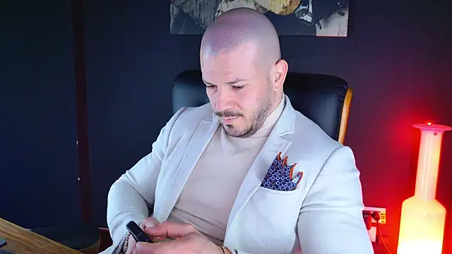 AngeloEric online show from 12.11.24