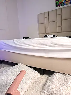 bella  honey online show from 01.04.25