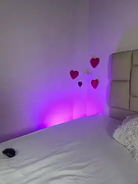 bella  honey online show from 03.08.25