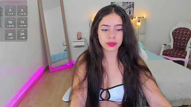 zoe turnner 18 online show from 02.13.25